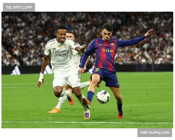 西班牙国家德比战报:皇马半场2-1领先巴萨,贝林厄姆凌空斩破门 西班牙国家德比战报:皇马半场2-1领先巴萨,贝林厄姆凌空斩破门